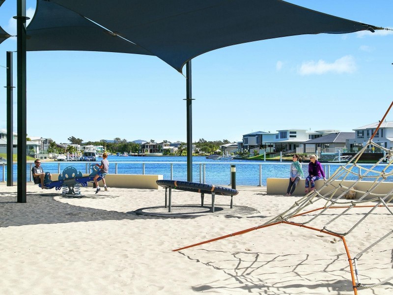 42 Wategos Circuit, Pelican Waters QLD 4551