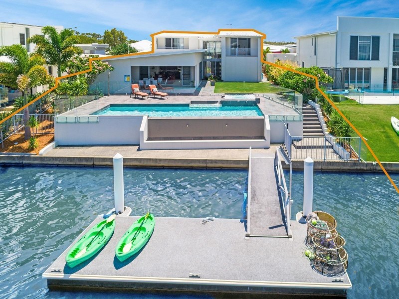 12 Deep Water Circuit, Pelican Waters QLD 4551