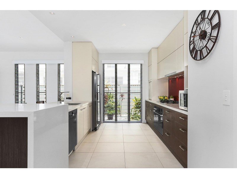 12 Deep Water Circuit, Pelican Waters QLD 4551