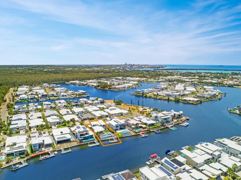 12 Deep Water Circuit, Pelican Waters QLD 4551