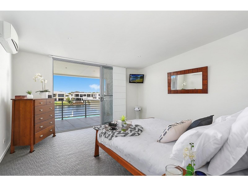 12 Deep Water Circuit, Pelican Waters QLD 4551