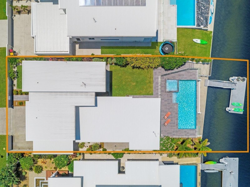 12 Deep Water Circuit, Pelican Waters QLD 4551