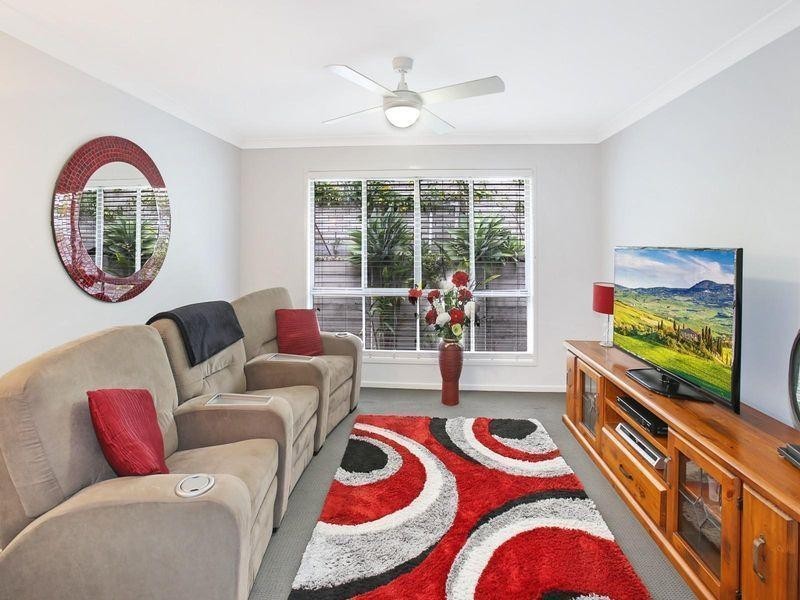 24 Sunrise Terrace, Little Mountain QLD 4551