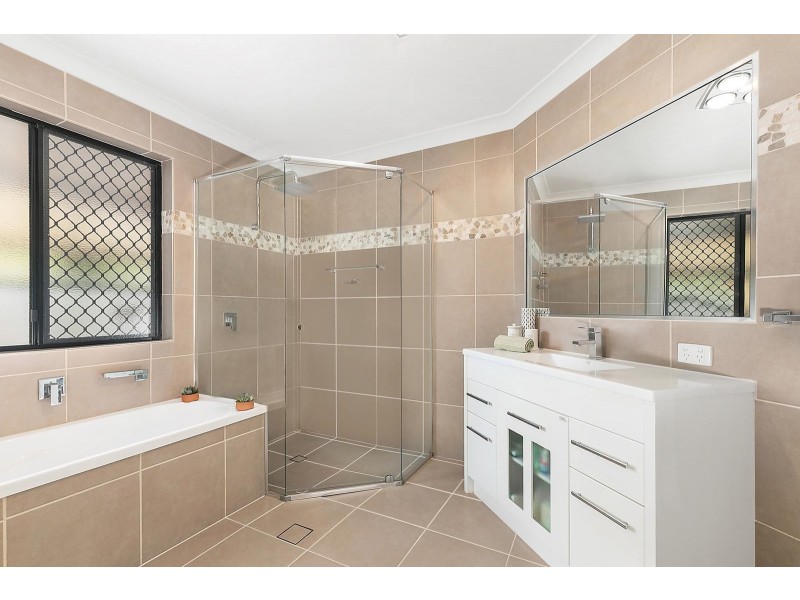 1 Toorbul Street, Pelican Waters QLD 4551