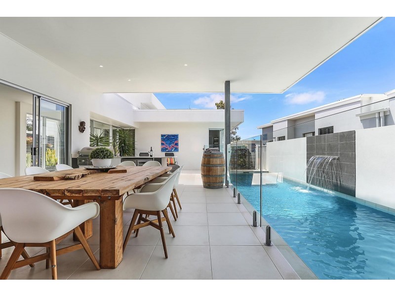 6 Deep Water Circuit, Pelican Waters QLD 4551