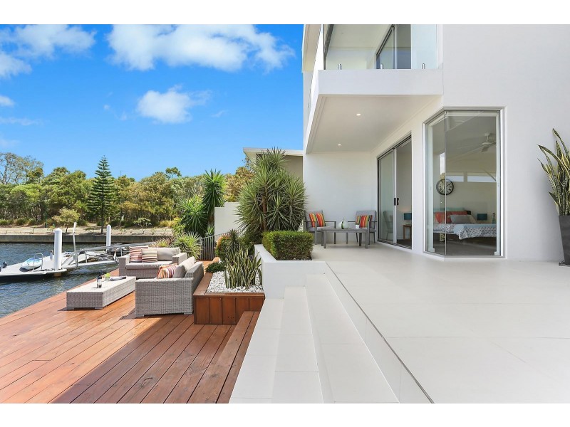 6 Deep Water Circuit, Pelican Waters QLD 4551