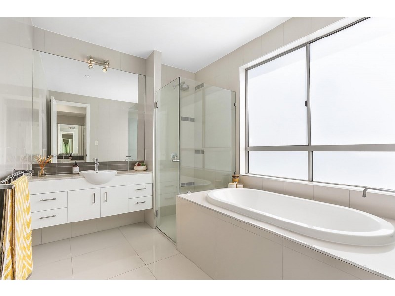 6 Deep Water Circuit, Pelican Waters QLD 4551