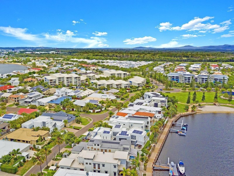 24/1 Grenada Way, Kawana Island QLD 4575
