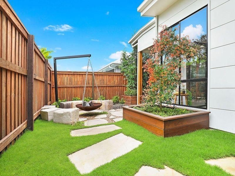 4 Cane Place, Palmview QLD 4553