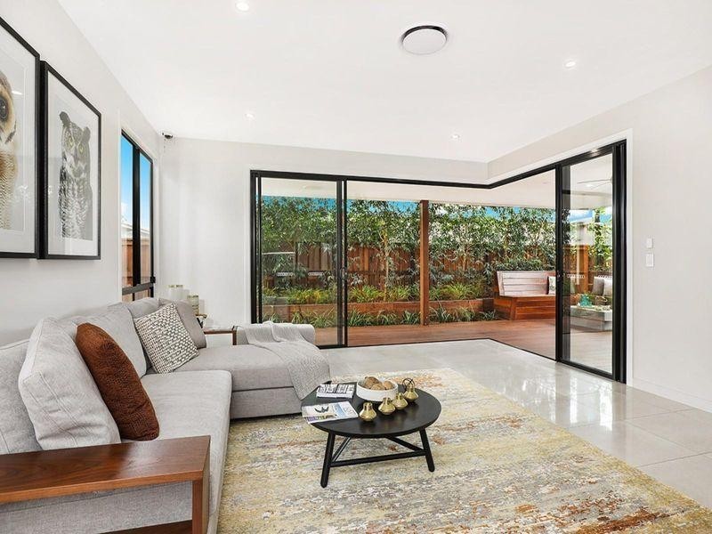 4 Cane Place, Palmview QLD 4553
