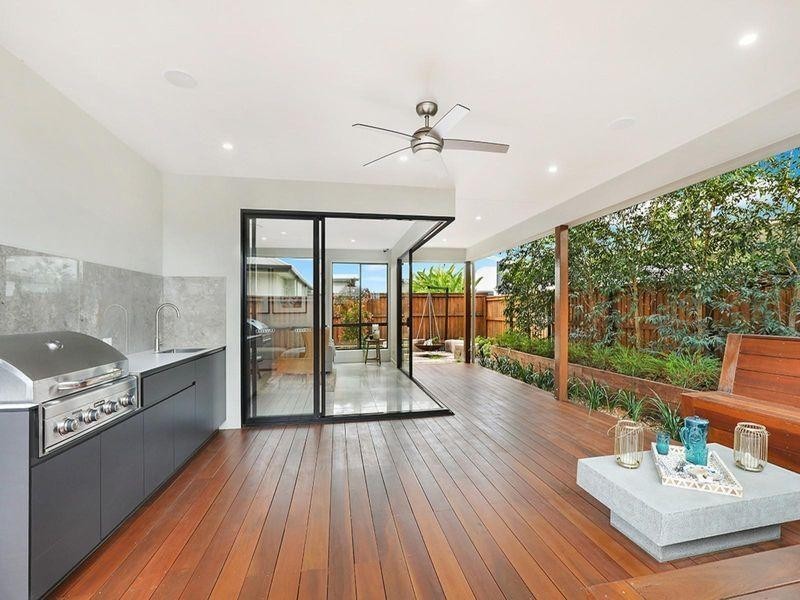 4 Cane Place, Palmview QLD 4553