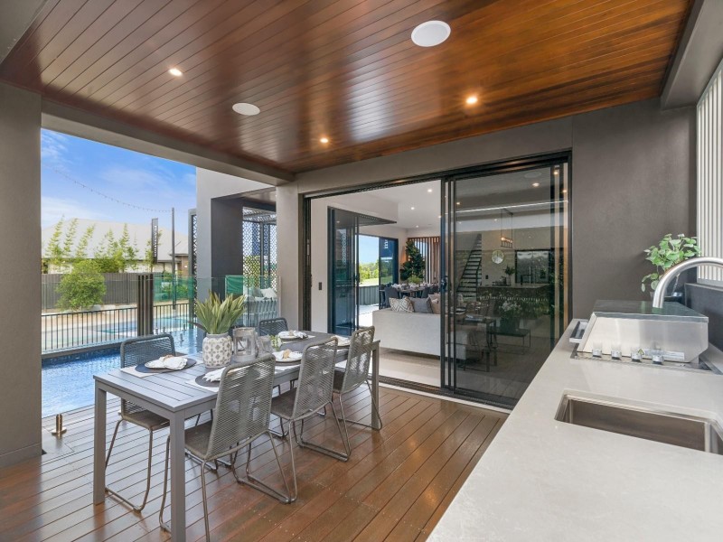 16 Tranquility Way, Palmview QLD 4553