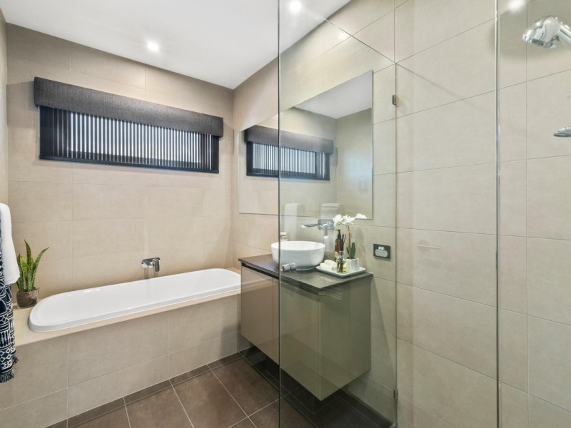 3 Berry Terrace, Caloundra West QLD 4551