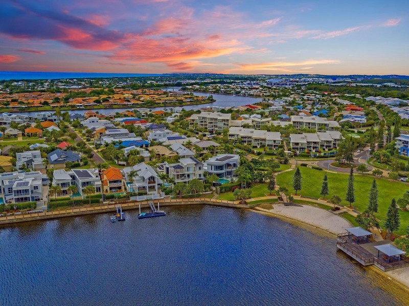 6 Mykonos Court, Kawana Island QLD 4575