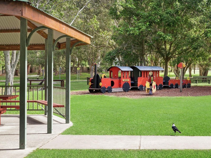 36 Casuarina Drive, Little Mountain QLD 4551