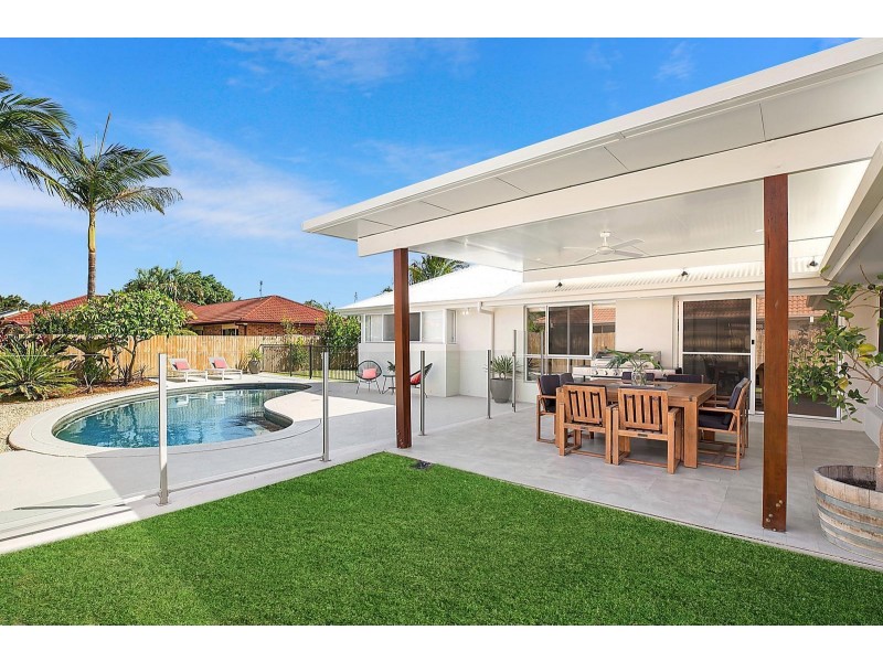 28 Lang Street, Pelican Waters QLD 4551