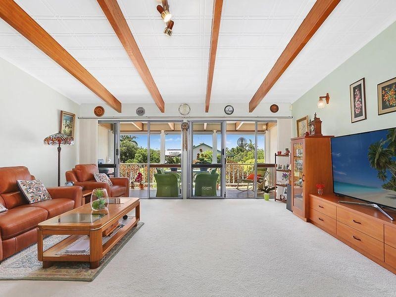1/2 Marlua Avenue, Moffat Beach QLD 4551