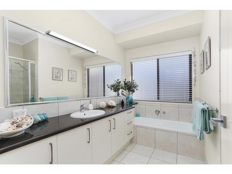 9 Woombye Street, Meridan Plains QLD 4551