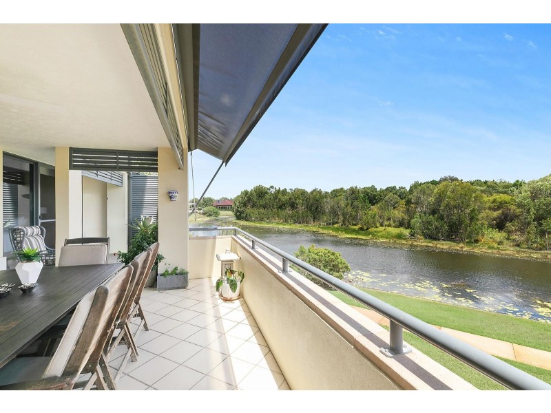 22/1 Millennium Circuit, Pelican Waters QLD 4551