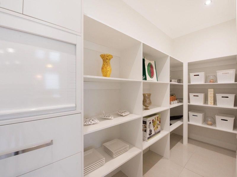 16 Renoso Place, Little Mountain QLD 4551