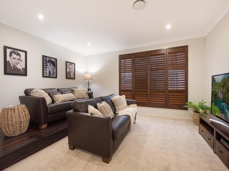 16 Renoso Place, Little Mountain QLD 4551