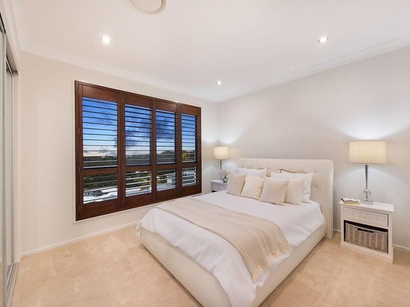 16 Renoso Place, Little Mountain QLD 4551