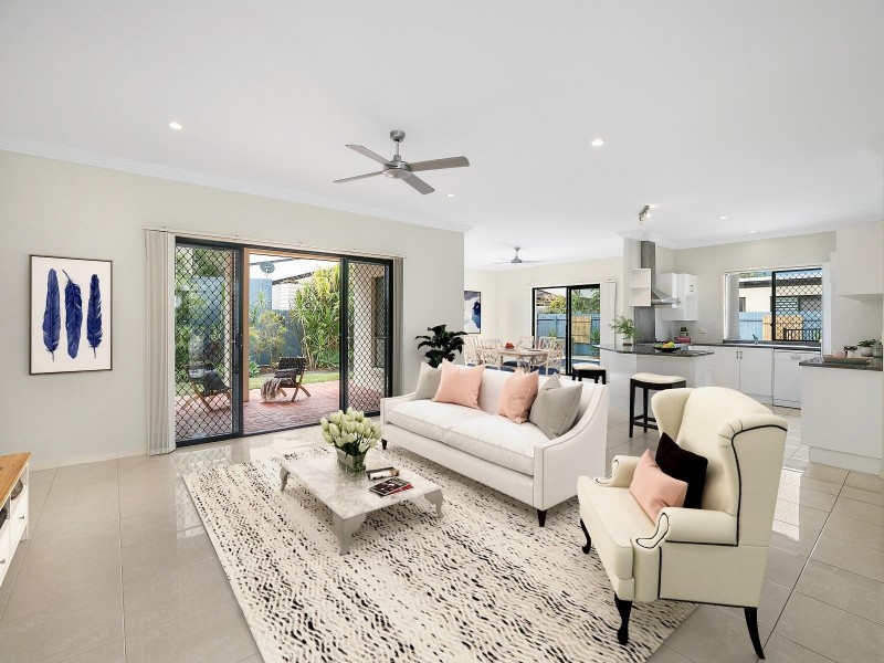 12 Sumatra Court, Kawana Island QLD 4575