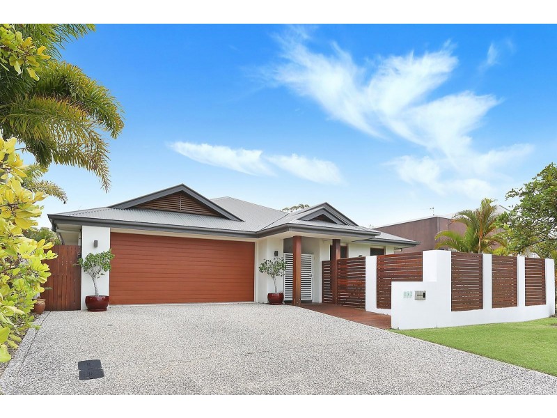 132 Grand Parade, Kawana Island QLD 4575