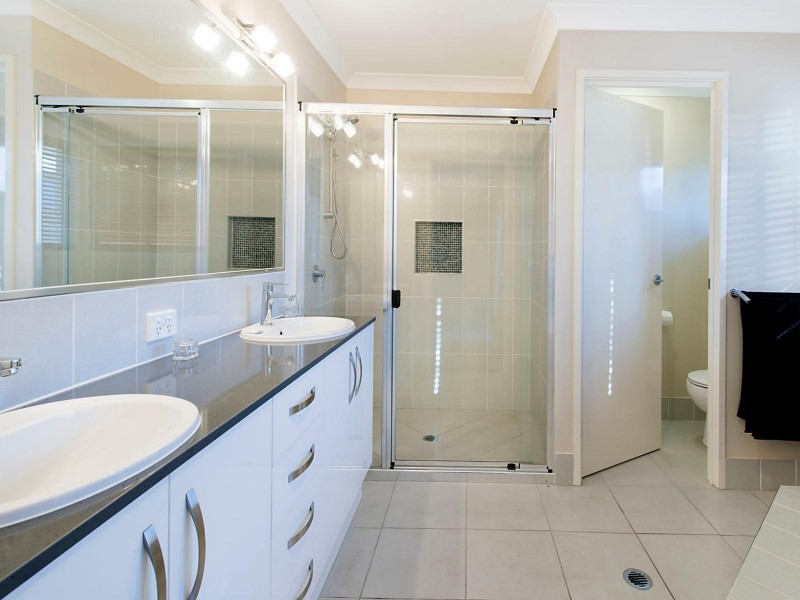 9 Leonie Court, Pelican Waters QLD 4551