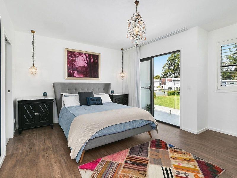 13 Round Bush Crescent, Maroochydore QLD 4558