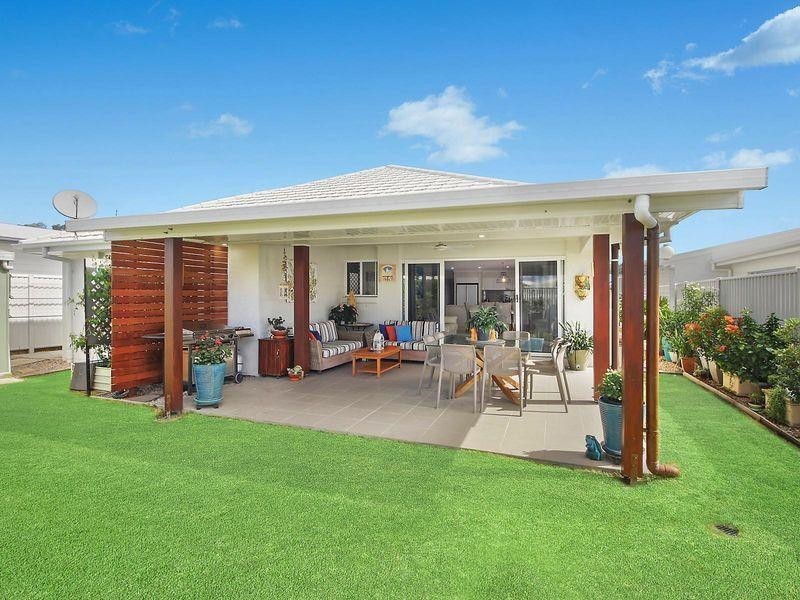 8 Maclamond Drive, Pelican Waters QLD 4551