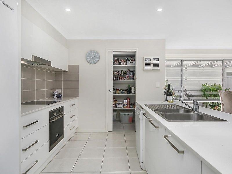 8 Maclamond Drive, Pelican Waters QLD 4551