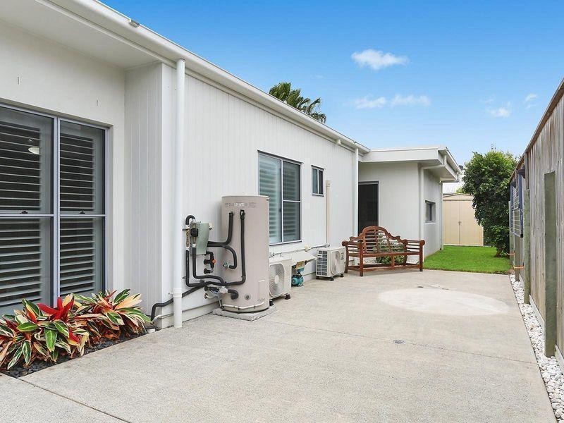 7 Creek View Place, Pelican Waters QLD 4551