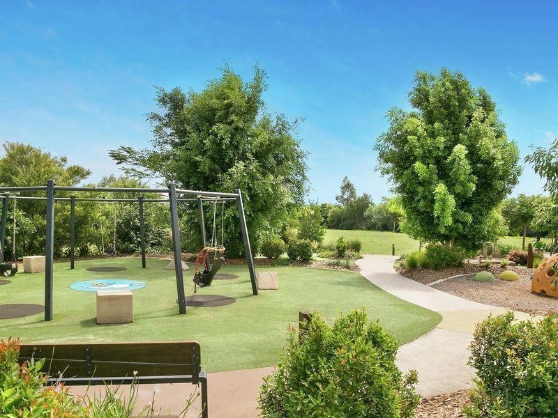 7 Creek View Place, Pelican Waters QLD 4551