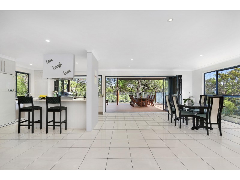 13 Sunset Drive, Little Mountain QLD 4551