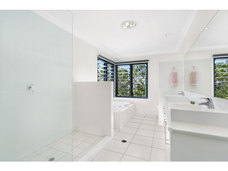 13 Sunset Drive, Little Mountain QLD 4551