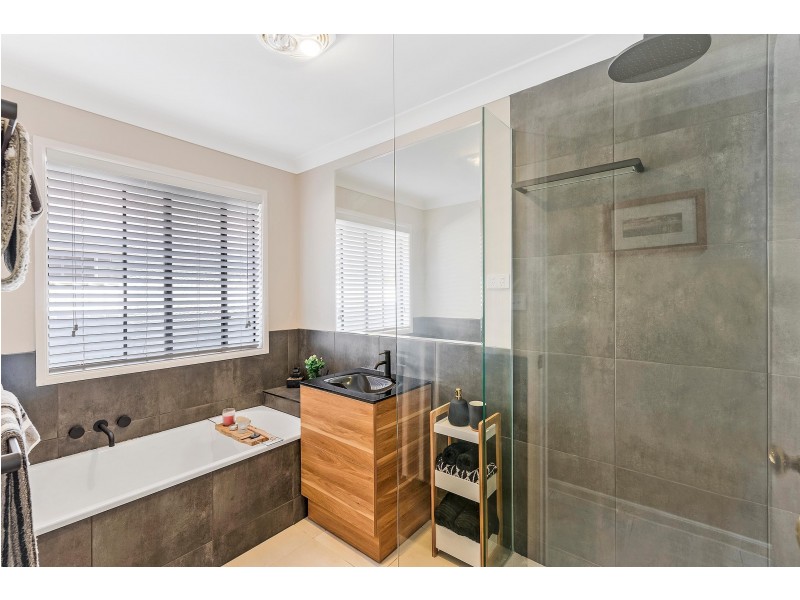 69 Mahogany Drive, Pelican Waters QLD 4551