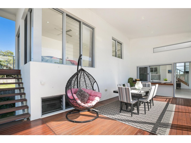 9 Dicky Beach Close, Dicky Beach QLD 4551