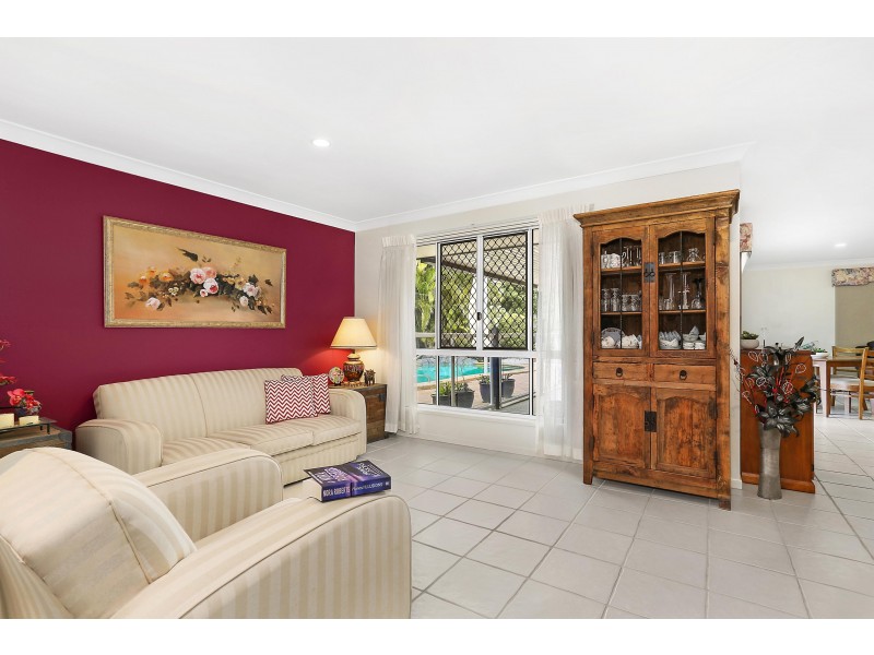30 Bellevue Drive, Little Mountain QLD 4551
