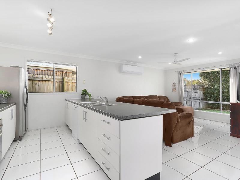 16 White Cedar Drive, Meridan Plains QLD 4551