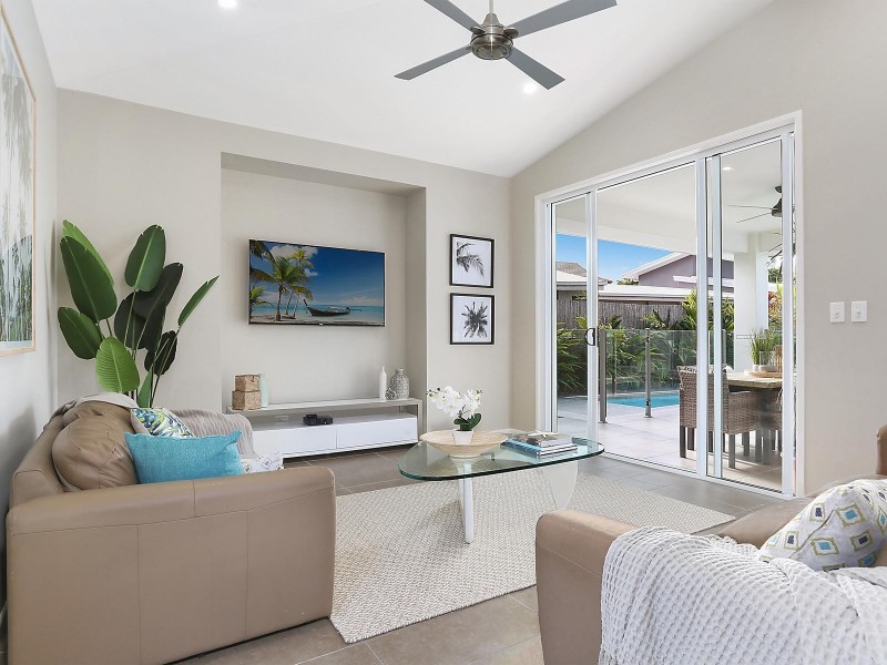 5 Barbuda Circuit, Kawana Island QLD 4575