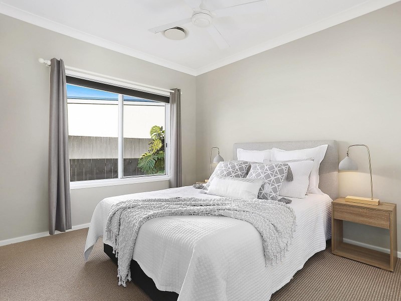 5 Barbuda Circuit, Kawana Island QLD 4575