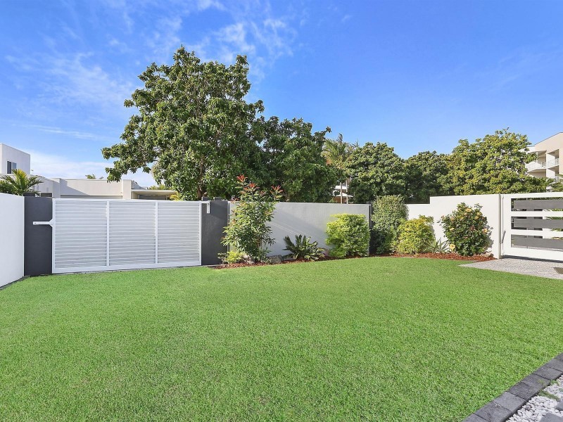 5 Barbuda Circuit, Kawana Island QLD 4575