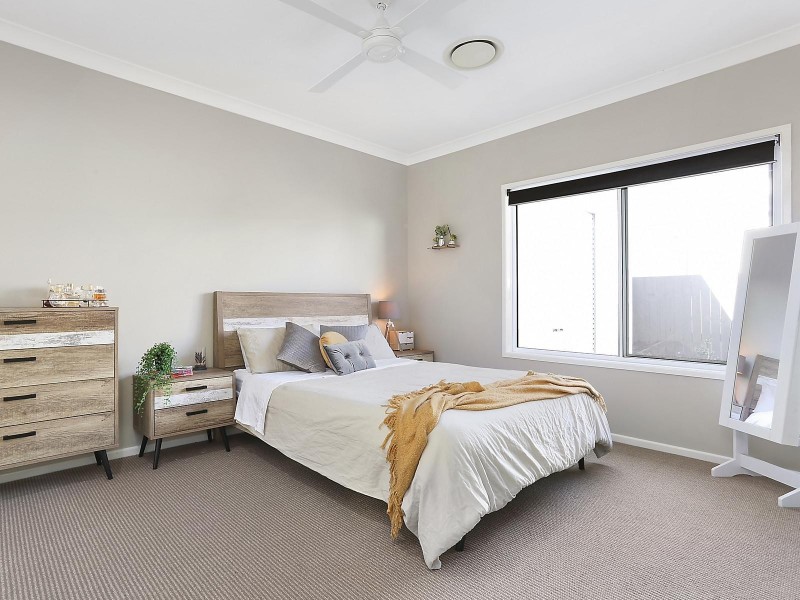 5 Barbuda Circuit, Kawana Island QLD 4575