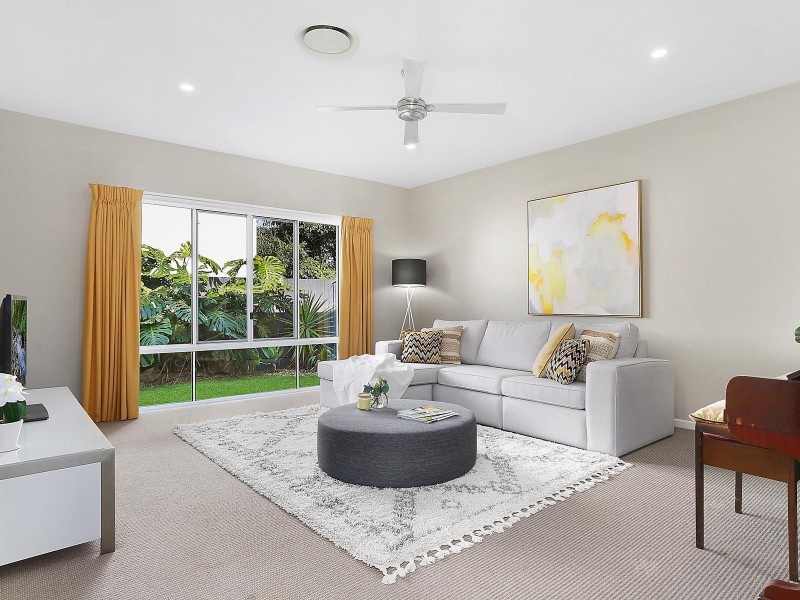 5 Barbuda Circuit, Kawana Island QLD 4575