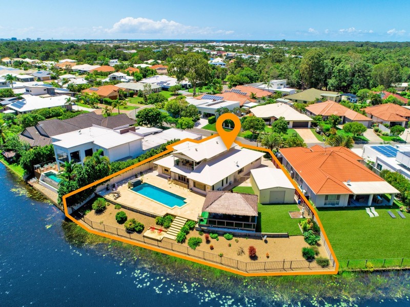 16 Campbellville Circuit, Pelican Waters QLD 4551