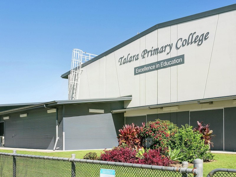 2 Scowcroft Place, Currimundi QLD 4551