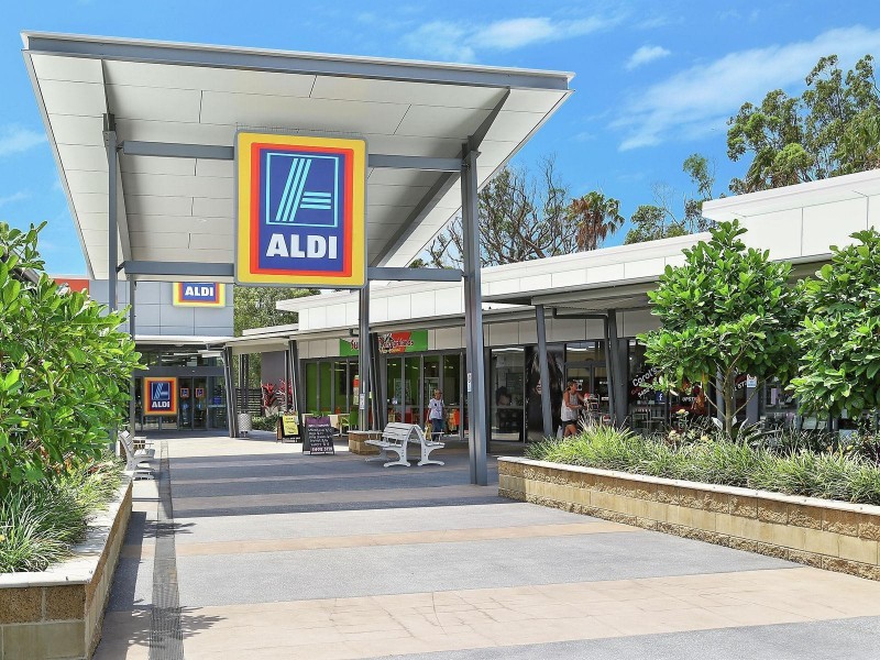 10 Flamingo Street, Little Mountain QLD 4551