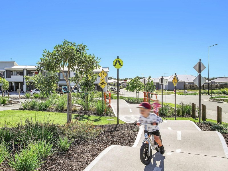 37 Wishart Crescent, Caloundra West QLD 4551