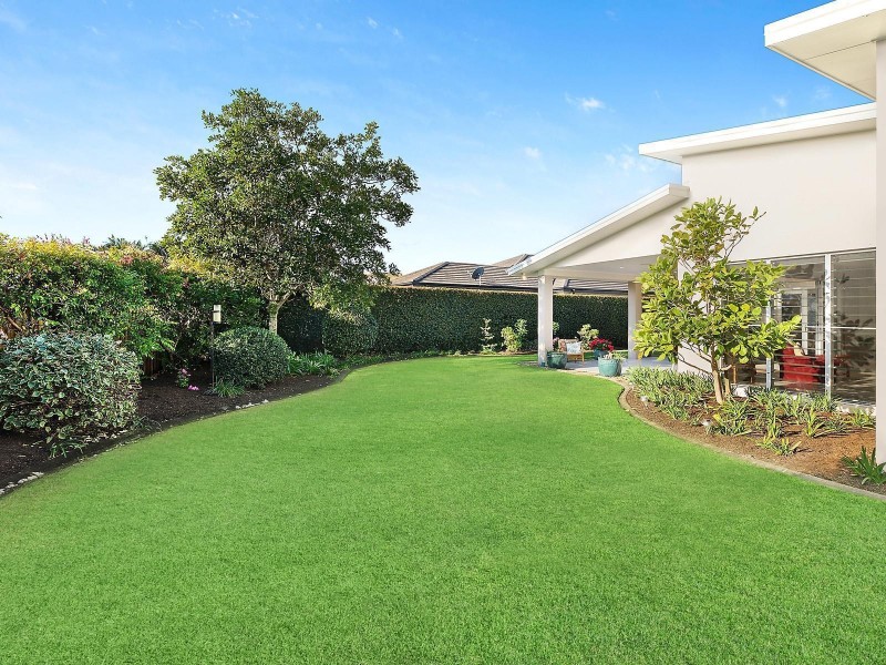 6 Jersey Place, Kawana Island QLD 4575